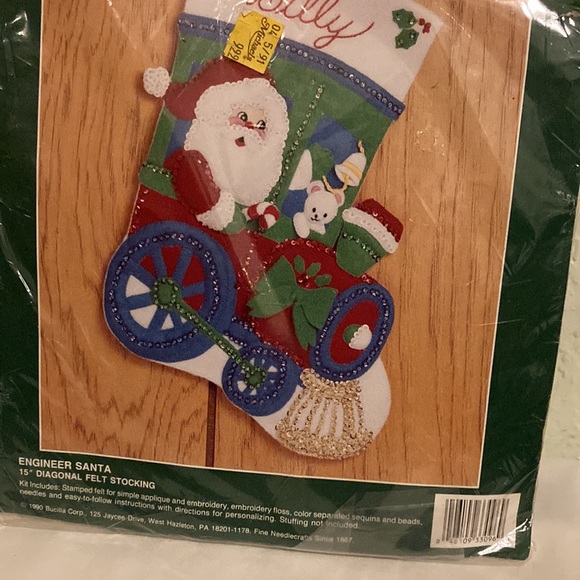1990 Bucilla Train Engineer Santa Felt / Jeweled Christmas Stocking Kit 15" - Picture 4 of 6